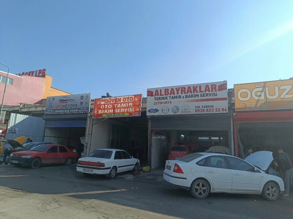 Albayraklar Oto Servis atölyesi